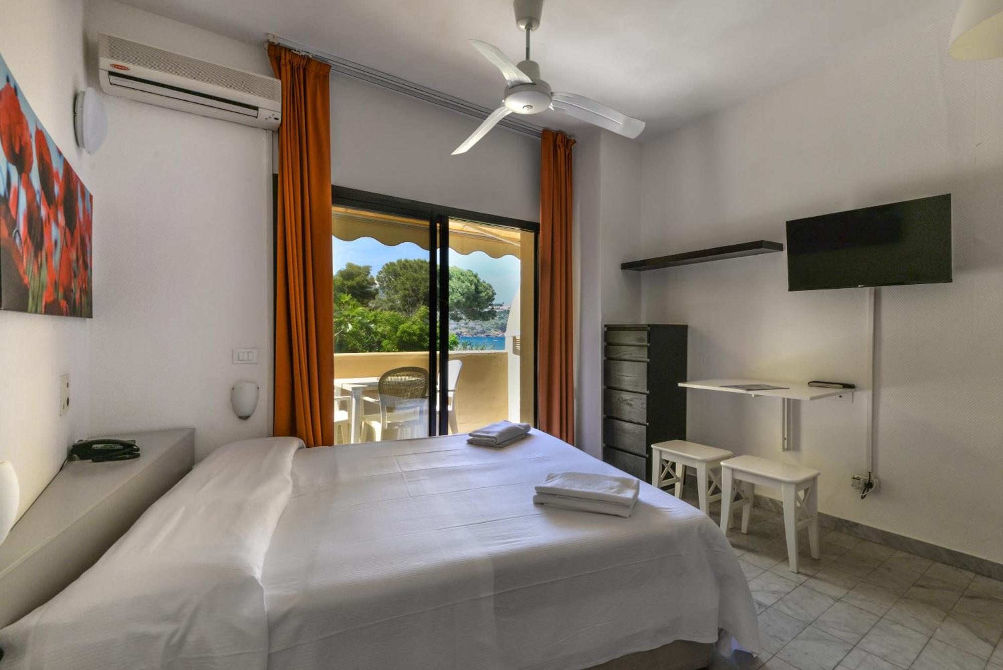 Hotel Le Acacie Capoliveri  Eksteriør billede